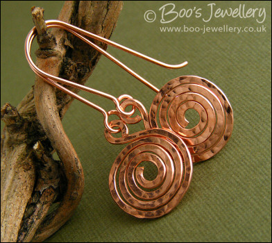 Hammered texture shiny copper spiral earrings