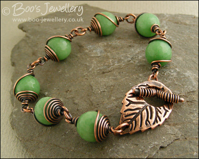 Soft green jade and copper leaf toggle bracelet