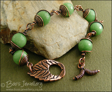 Soft green jade and copper leaf toggle bracelet