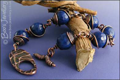 Deep blue faceted Jade bead and copper toggle bracelet