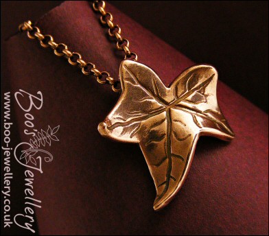 Antiqued copper ivy leaf pendant on chain