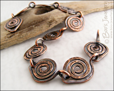 Hammered copper spiral link bracelet - made to order