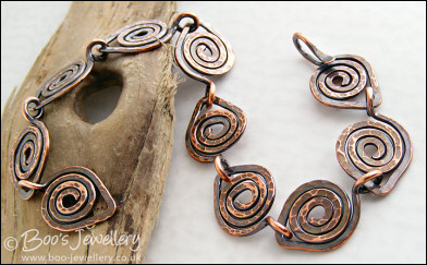 Hammered copper spiral link bracelet - made to order