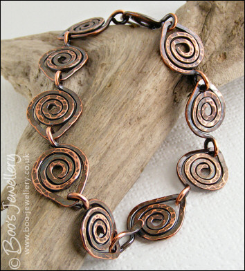 Hammered copper spiral link bracelet - made to order