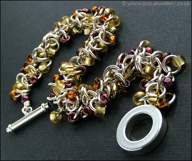Shaggy Loops beaded bracelet in amber tones
