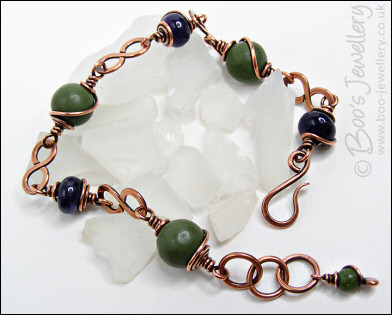 Adjustable copper bracelet with amethyst and green jasper