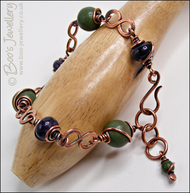 Adjustable copper bracelet with amethyst and green jasper