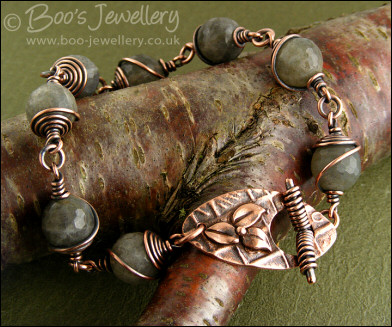 Antiqued copper and labradorite toggle bracelet