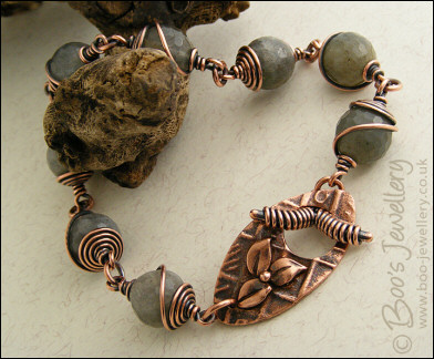 Antiqued copper and labradorite toggle bracelet