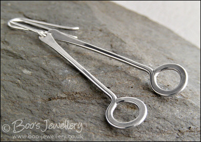 Long drop Sterling silver hammered circle earrings