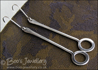 Long drop Sterling silver hammered circle earrings