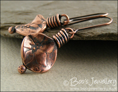 Antiqued copper flower textured button bead earrings