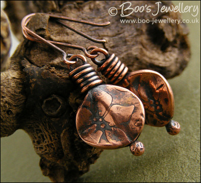 Antiqued copper flower textured button bead earrings
