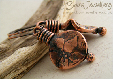 Antiqued copper flower textured button bead earrings