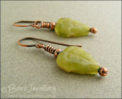 Green bead necklace and earring set