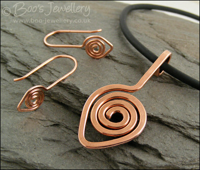 Leaf spiral hammered copper pendant and matching earrings - made to order