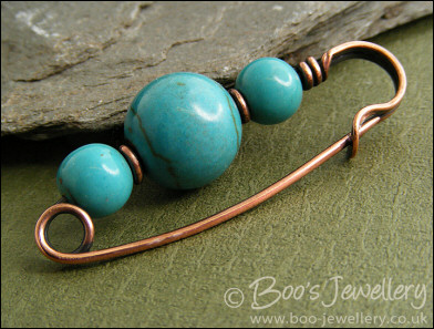 Chalk turquoise and copper kilt pin brooch